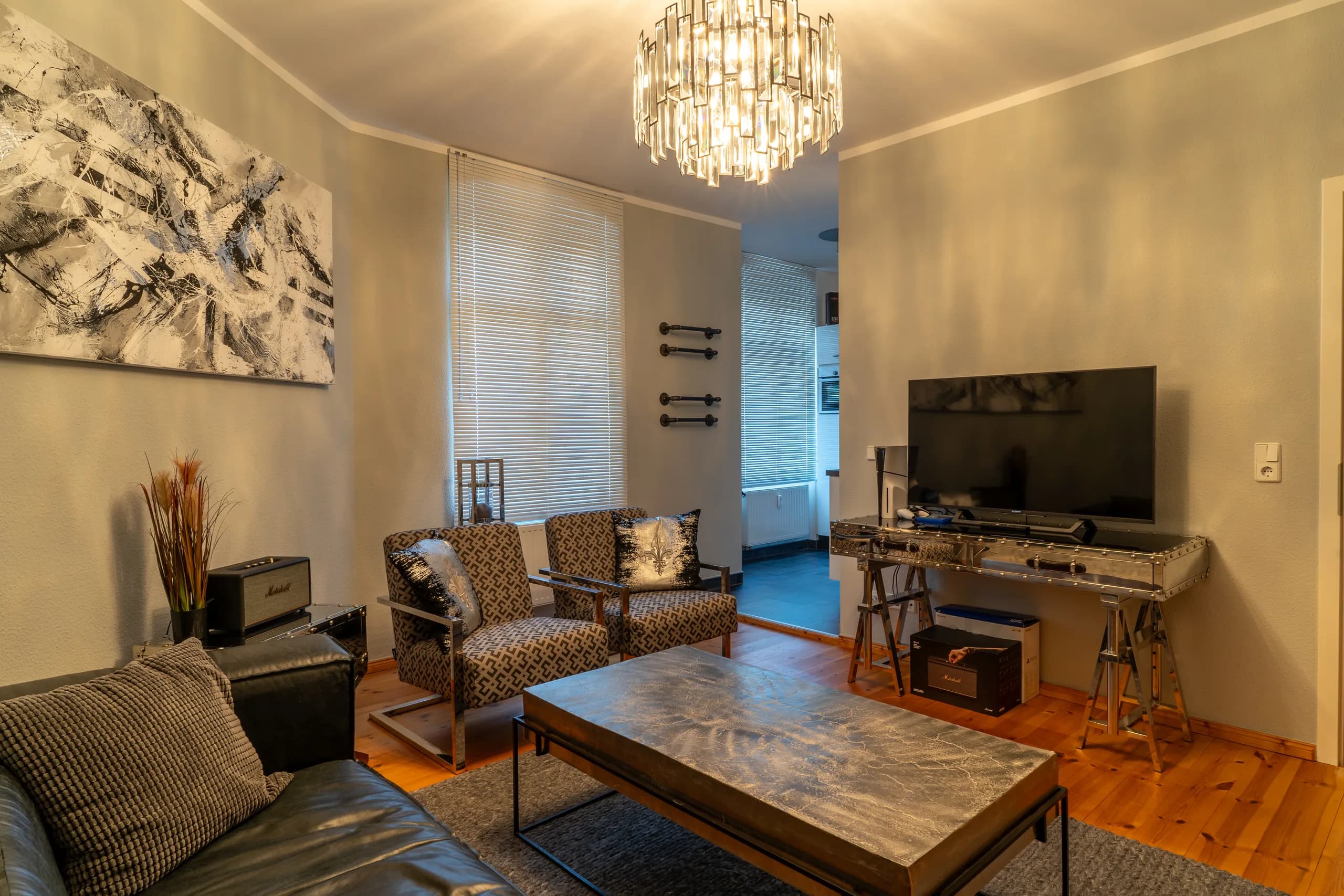 Altbau mit Balkon — Prenzlauer Berg 2