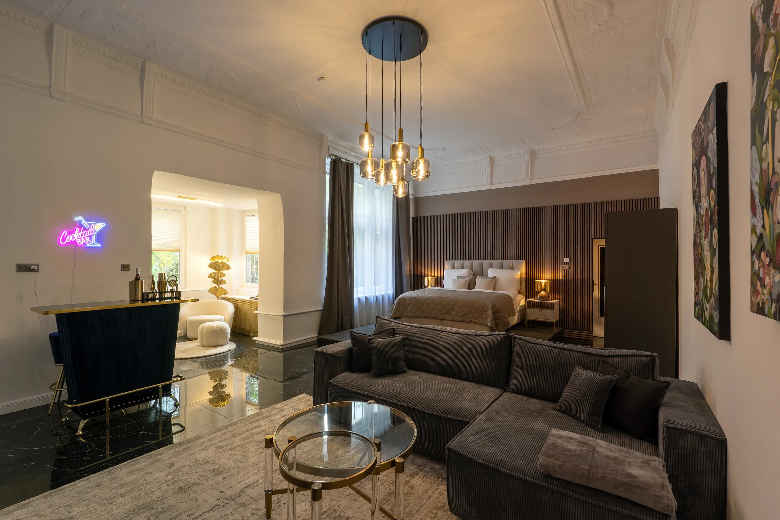 City West Appartamento d'Epoca di Lusso — Famiglia 4